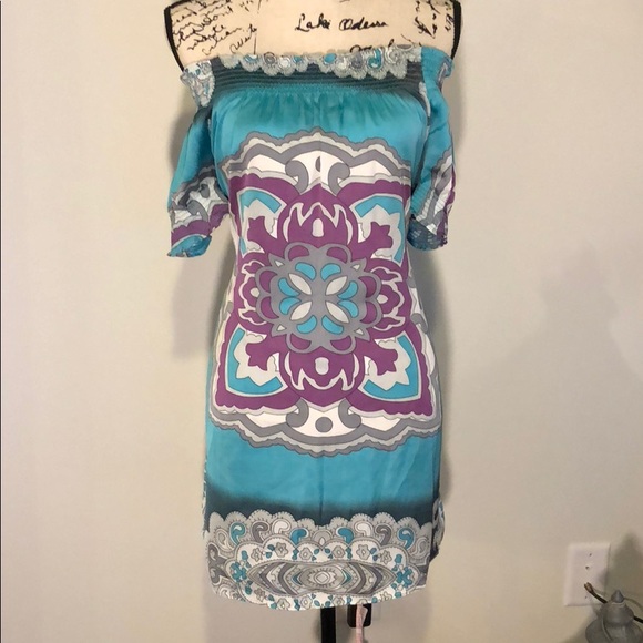 BCBGMaxAzria Dresses & Skirts - BCBG Maxazria Silky Shirt Dress